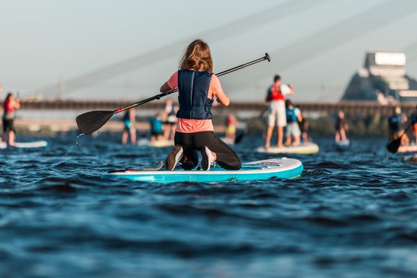Vantaggi del SUP gonfiabile dropstitch per le tue avventure