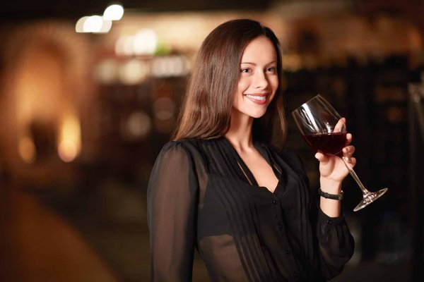 Come organizzare una serata di degustazione di vini divertente tra amici?